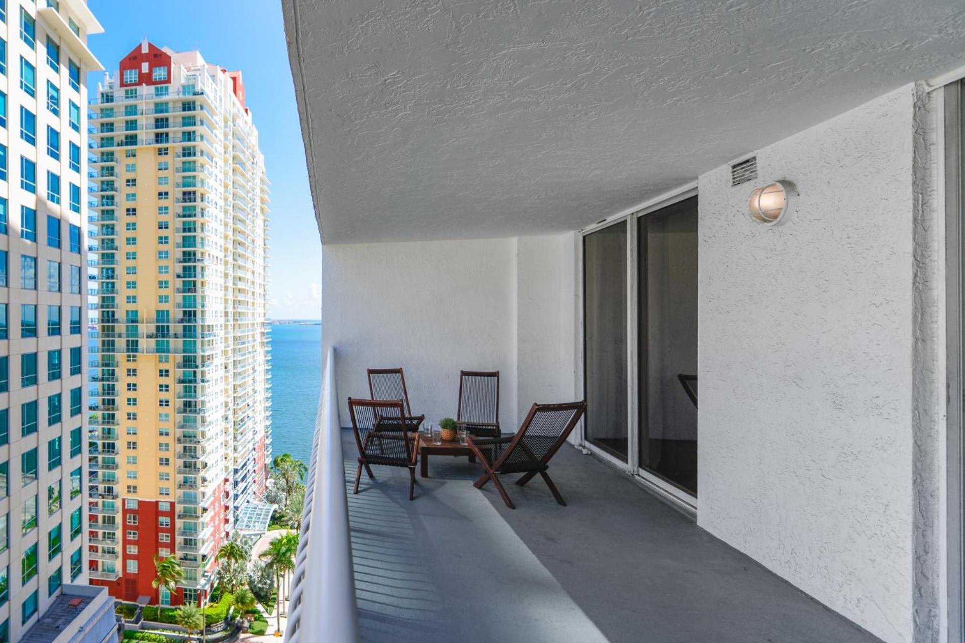 Wonderful Condo In The Heart Of Brickell With Pool ميامي المظهر الخارجي الصورة
